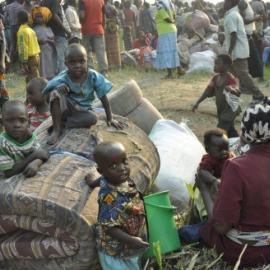 SOTTO LA SUPERFICIE DI UN INSEDIAMENTO "ESEMPLARE" IN UGANDA LE TENSIONI CUOCIONO A FUOCO LENTO